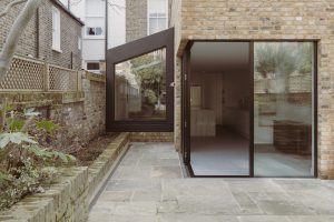 Moll-Architecs-Victorian-House-Extension-in-London-%C2%A9-Nacho-Rivera-12-300x200.jpg